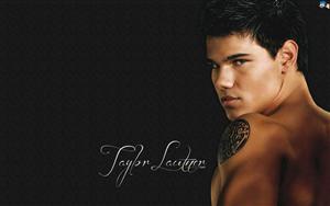 Taylor Lautner